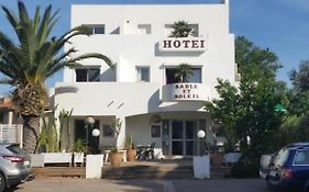 Hotel Sable Et Soleil - Port et Plage